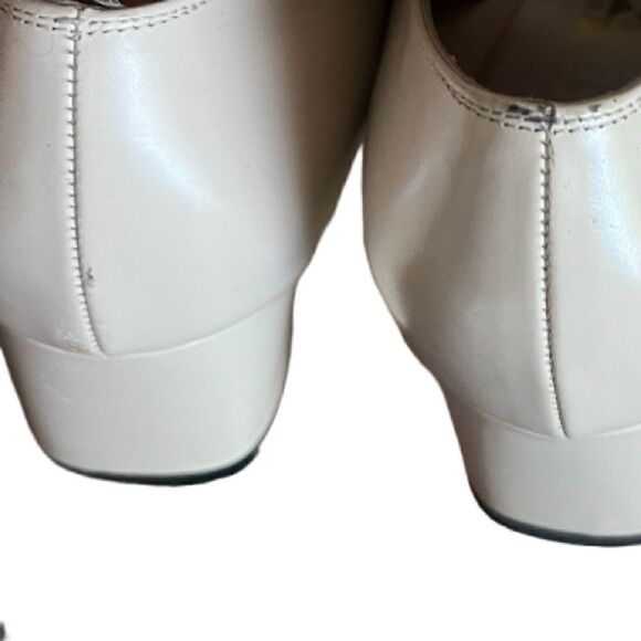 Salvatore Ferragamo chunky heels. - Picture 8 of 8